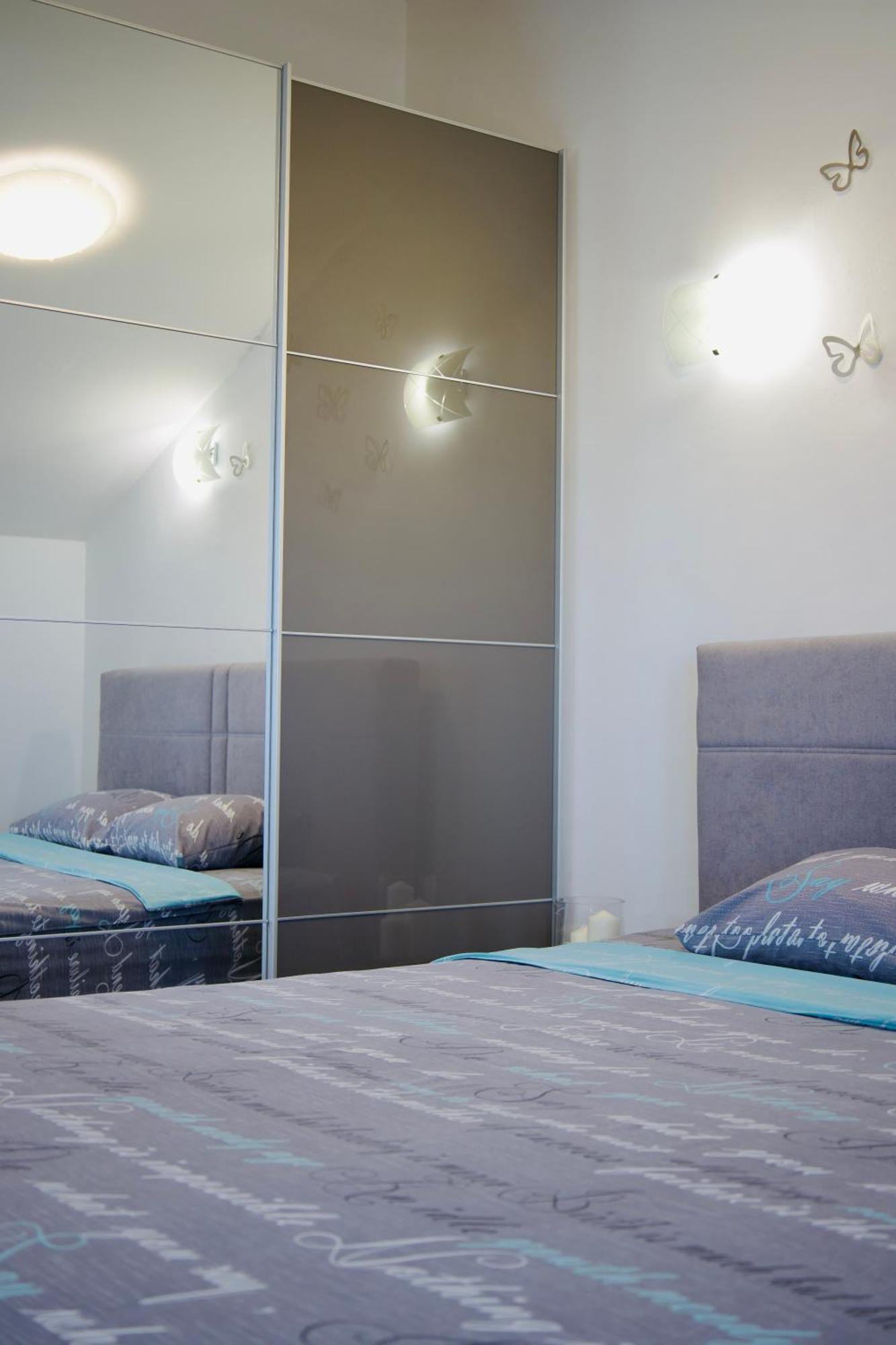 Ferienwohnung Cosy Nest Split Exterior foto